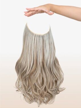 Blonde Halo Hairpiece – Natural Waves